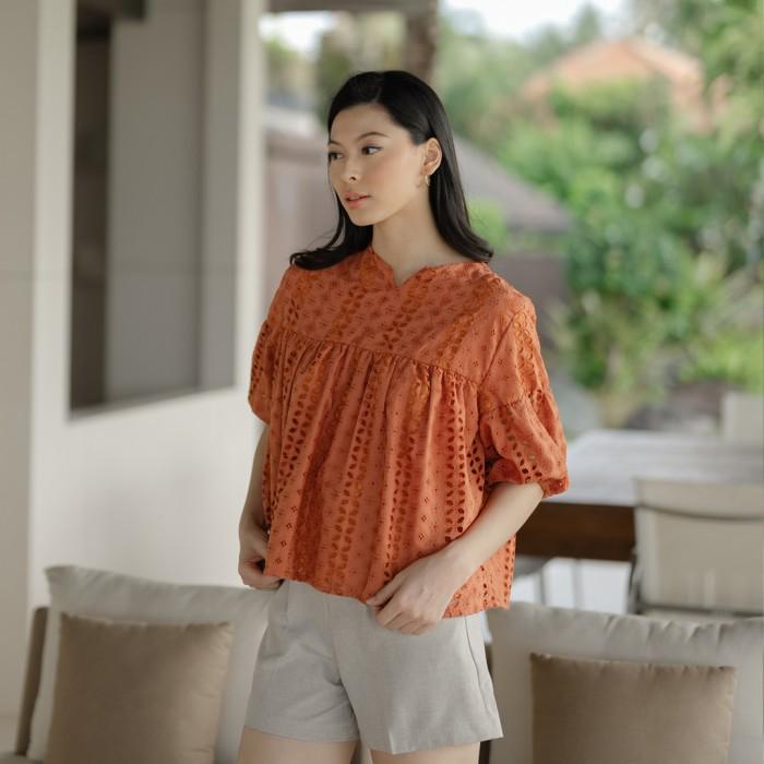 Gambar PROMO Beatrice Clothing Aria Blouse - Blouse Wanita - Brick  dari Rahmat putraa undefined Tokopedia