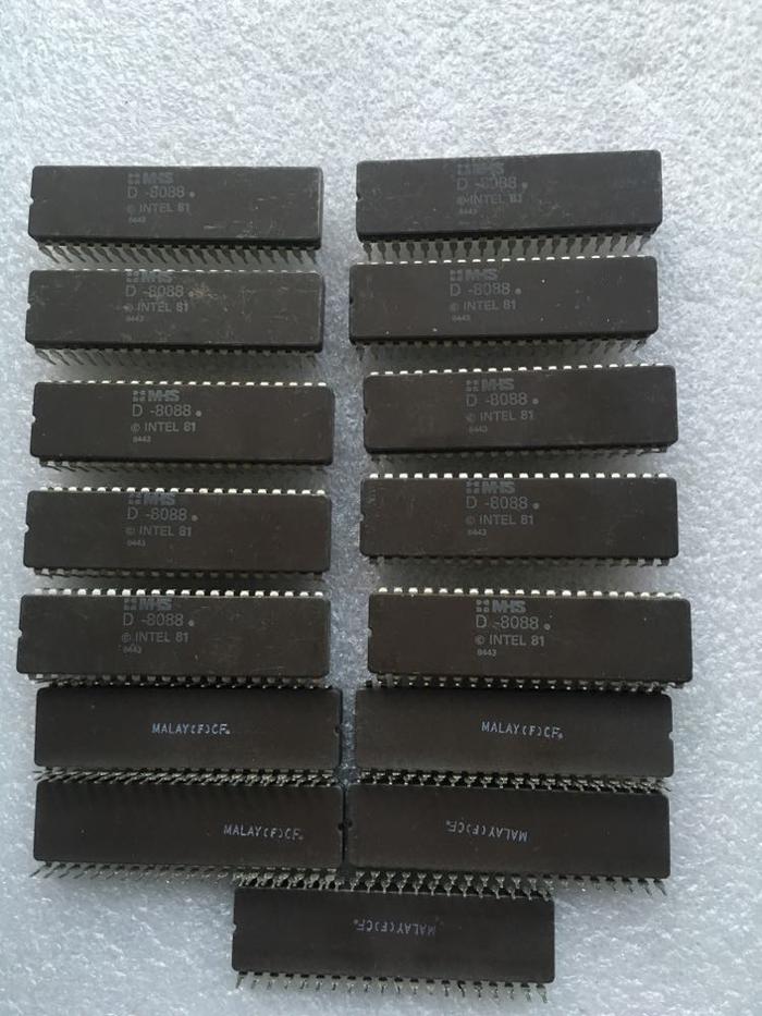 Gambar D-8088 Antique cpu collection testimony of history antique computer accessories dari Zdroid undefined Tokopedia