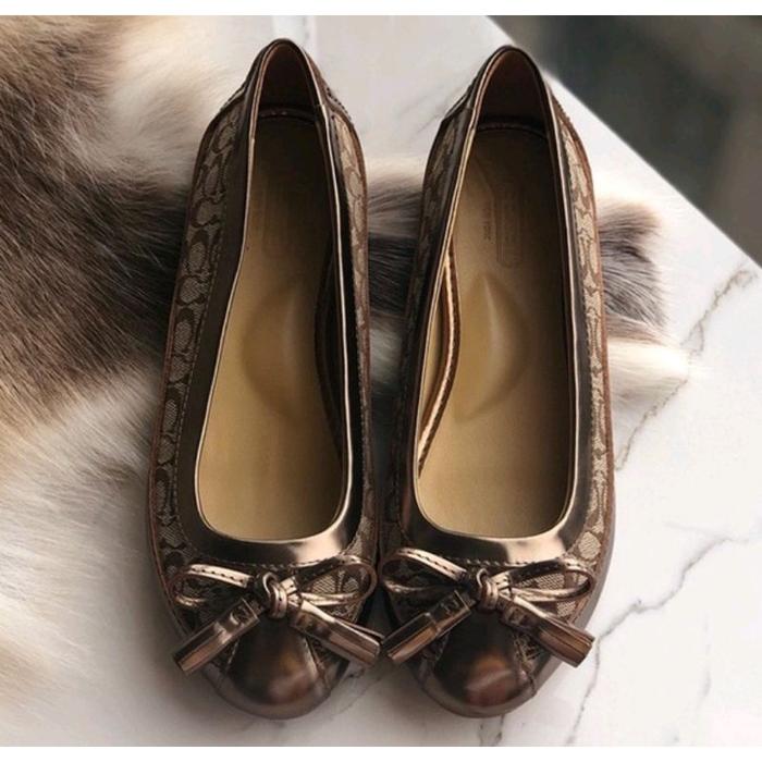 Jual Coach canvas with patent leather Ladies' flat shoes casual