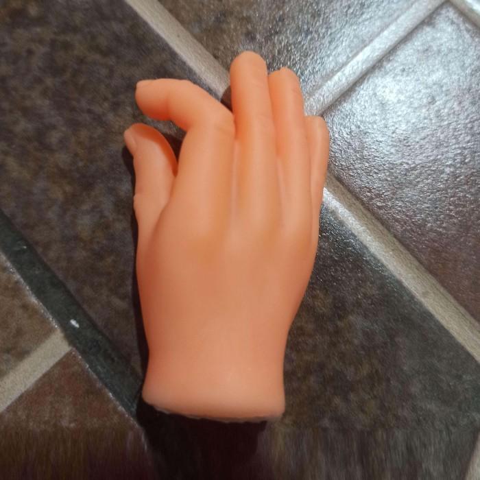 Gambar MIFI mini finger mini hand silicone jari tangan tiktok mainan prank - OKAY dari B.C.E. undefined Tokopedia