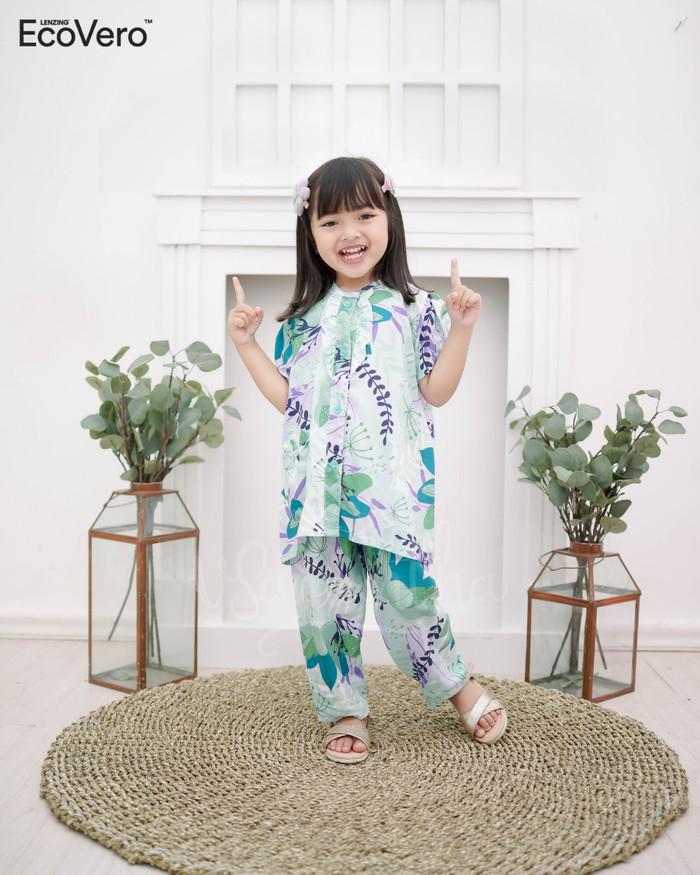 Gambar PTR vSamantha - Pajamas / Piyama One Set Anak Ecovero Claire - Greentea, M dari Annisahrw undefined Tokopedia