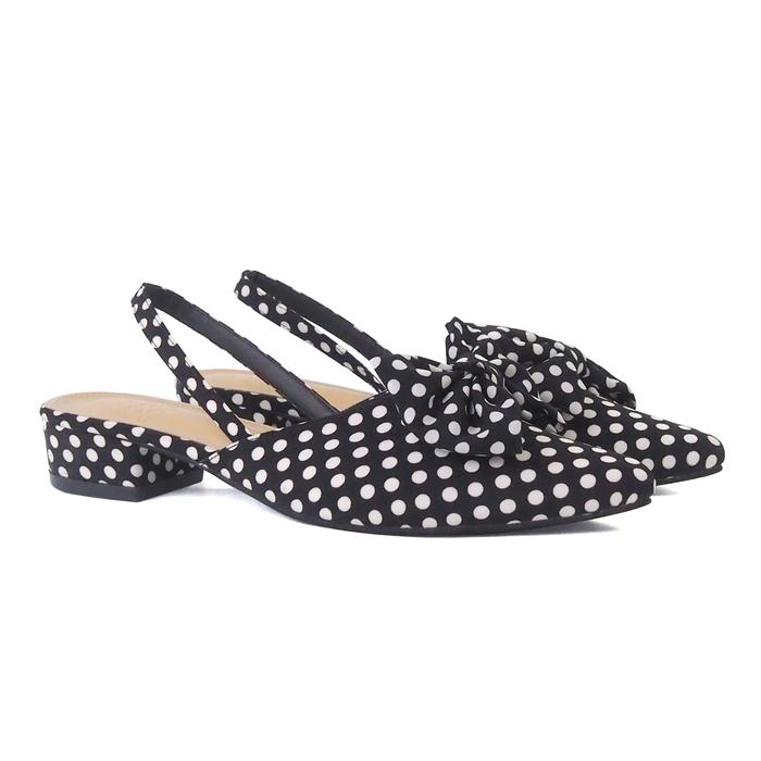 Gambar Polla Polly X Dong Wook - Sepatu Hak rendah Wanita Model Kekinian - Black Polkadot, Size 40 dari Polla Polly undefined Tokopedia