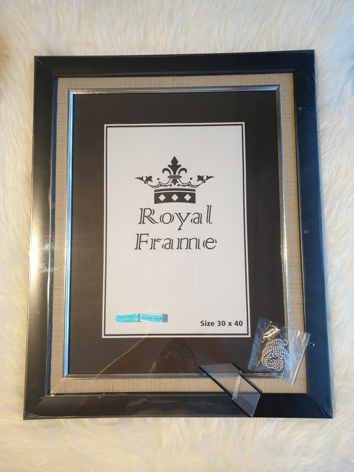 Gambar FRAME BINGKAI PHOTO FOTO UKURAN 30 X 40 LINEN DOUBLE LIST POLOS & UKIR - HITAM POLOS dari BerkahDomino undefined Tokopedia