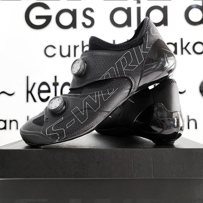 Gambar BERKUALITAS SEPATUA CLEAT SEPEDA S-WORKS ARES ROAD CYCLING SHOES - BLACK - 37 dari Hara_d undefined Tokopedia