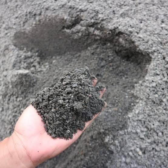 Gambar pasir bangunan / kasar / halus / pasir 1 KG - paisr hitam dari Tj simpangan depok 1 undefined Tokopedia