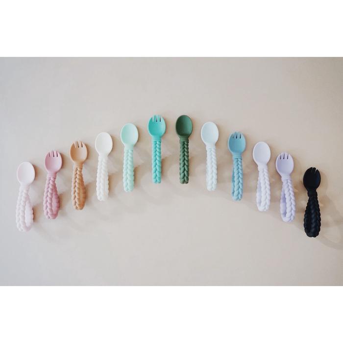 Gambar Itzy Ritzy Sweetie Spoons Silicone Baby Fork + Spoon | Alat Makan Bayi dari Mommy id undefined Tokopedia
