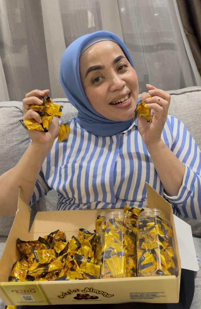 Gambar 1 Toples Coklat Almond Musdalifah Isi 40 Butir dari Farma Collection undefined Tokopedia