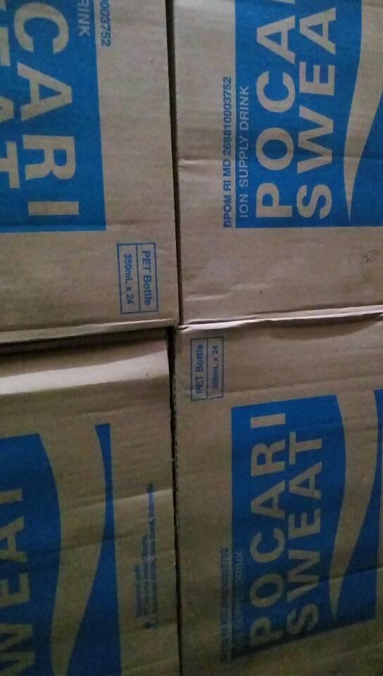 Gambar PLAZA OFFICIAL POCARI SWEAT PET BOTOL 350ML 24 PCS dari Plaza Official Shop undefined Tokopedia