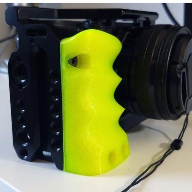 Jual SMALLRIG ERGONOMIC GRIP FOR SONY A6000/A6300/A6400 Kota