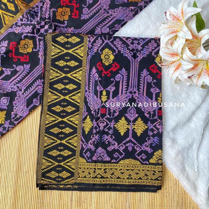 Gambar ready!! Songket Bali Asli Couple Benang Mas | Songket Tenun Klungkung | Kain Bali Asli - Couple 3 dari TASCantikStore undefined Tokopedia