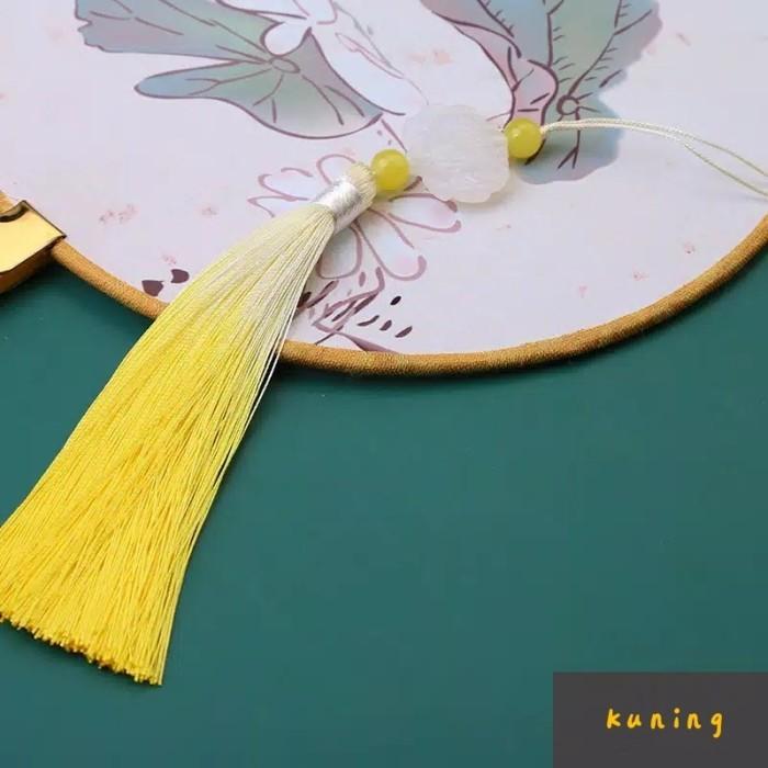 Gambar Gantungan Tassel Rumbai Teratai Putih Gradasi Warna - Kuning dari YUGOZ HEALTHY undefined Tokopedia