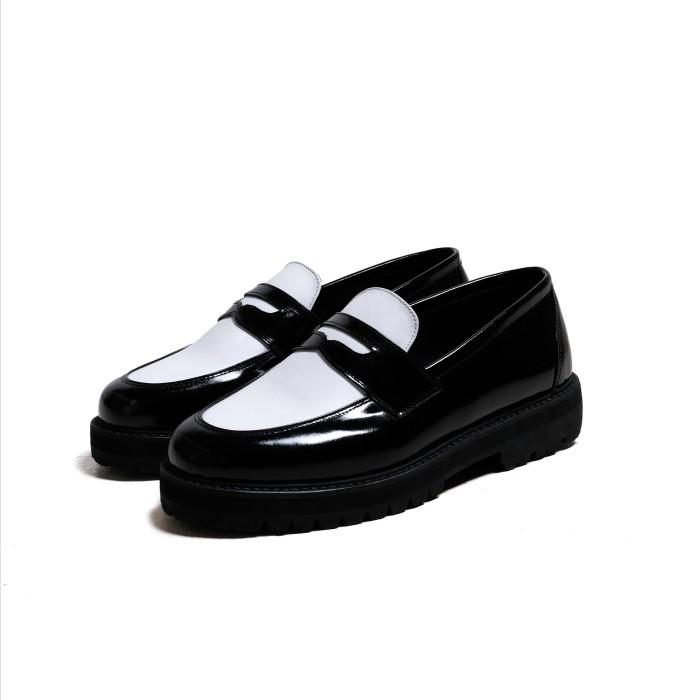 Gambar Jovem Loafers Dorja Series - The Twotone Black - 36 dari JovemStudio undefined Tokopedia