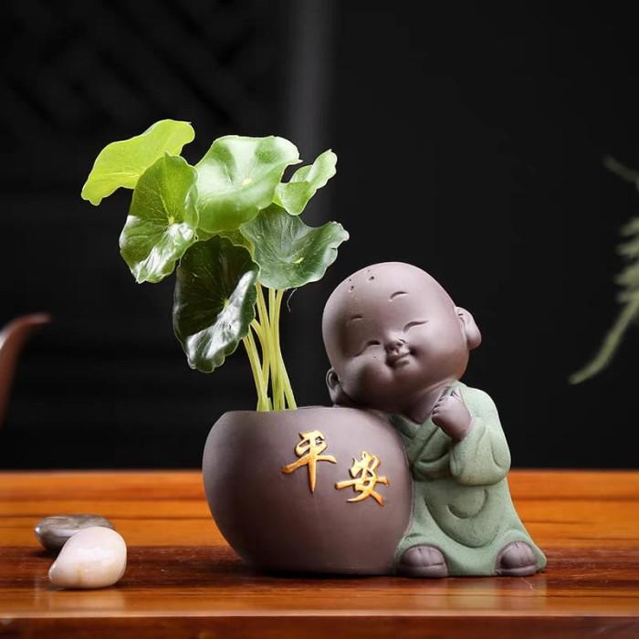 Gambar import Pajangan Hiasan Dekorasi Shaolin Monk Lucu Imut Murah Biksu Shaolin Botak Patung - 1 - 3 dari Oza Kitch undefined Tokopedia