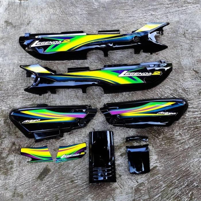 Gambar cover body honda grand astrea legenda 2 impressa sabit set bok aki panel - Hitam hijau dari Podo Joyo custom undefined Tokopedia