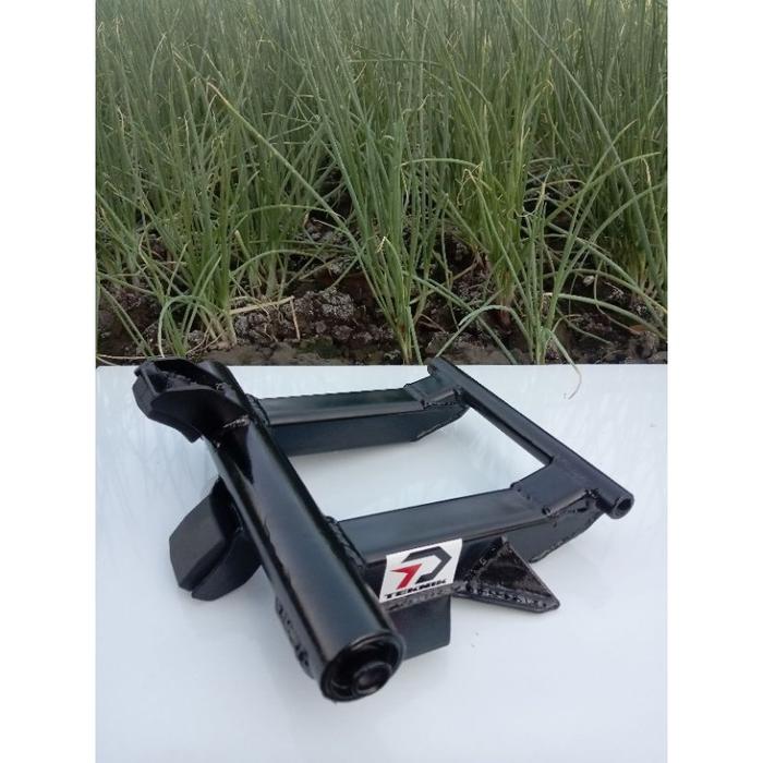 Gambar Original Engine mounting custom bisa untuk motor Vario 125 old bohlam KZR, Vario 110 fi, beat fi, ukuran + 3 , 4 , 5 , 6 , 7 cm, aman dari leher knalpot samping maupun kolong. (Terbaik) - Hitam, 5 cm dari Abyas Hanarai undefined Tokopedia