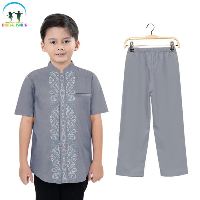 Gambar (Langsung Diproses) Dirakids Baju Muslim Set Setelan Koko Anak Anak Laki-Laki Kombinasi Bordir Batik 4-10 Tahun Terlaris Dan Termurah Lebaran 2024 | Grab/Gosend dari bakulbayiikk undefined Tokopedia