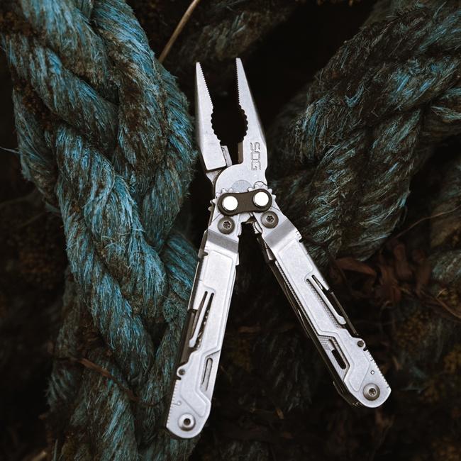 Gambar NEW PRODUCT SOG PP1001-CP POWERPINT MULTITOOL PLIERS POCKET 18 IN 1 TANG LIPAT MULTIFUNGSI dari Biru Official Store undefined Tokopedia