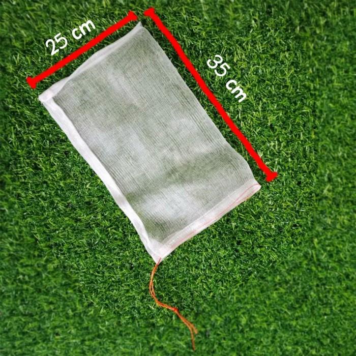 Gambar Kantong Jaring Pembungkus Buah Anti Hama Brongsong Buah Fruit Cover Transparan Anti Air - 35x25 cm dari happyshope78 undefined Tokopedia