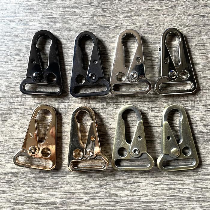 Gambar high quality Outdoor Metal Hook Buckle Olecranon Keychain Clasp Tactical Spring Carabiner Webbing Gun Strap Sling Snap EDC Gear dari GROSIR MOTIFFAIJAH ANUGRAH undefined Tokopedia