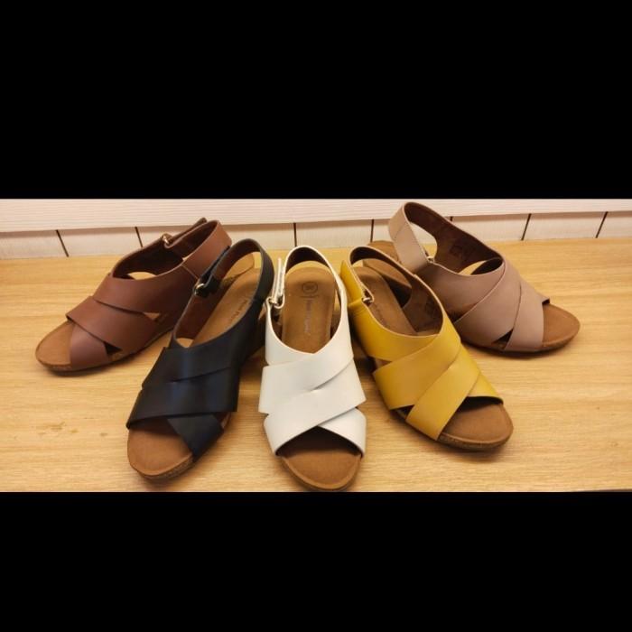 Jual New Sepatu Sandal Wanita Hush Puppies Happy Shopping