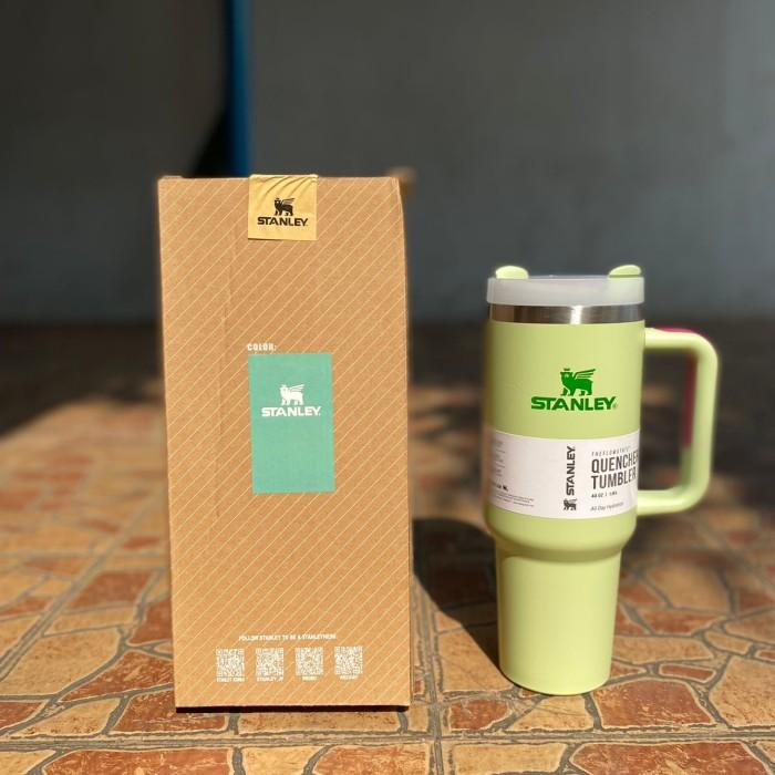 Gambar Tumbler stanley quencher 1200ml / botol minum panas dan dingin original !! MURAH - Hijau dari Texio id undefined Tokopedia