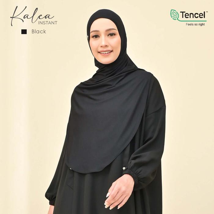 Gambar AMILY - Kalea Hijab Instan Jilbab Bergo Tencel Modal Terbaru Polos Premium - BLACK, STANDAR dari AMILY HIJAB OFFICIAL STORE undefined Tokopedia
