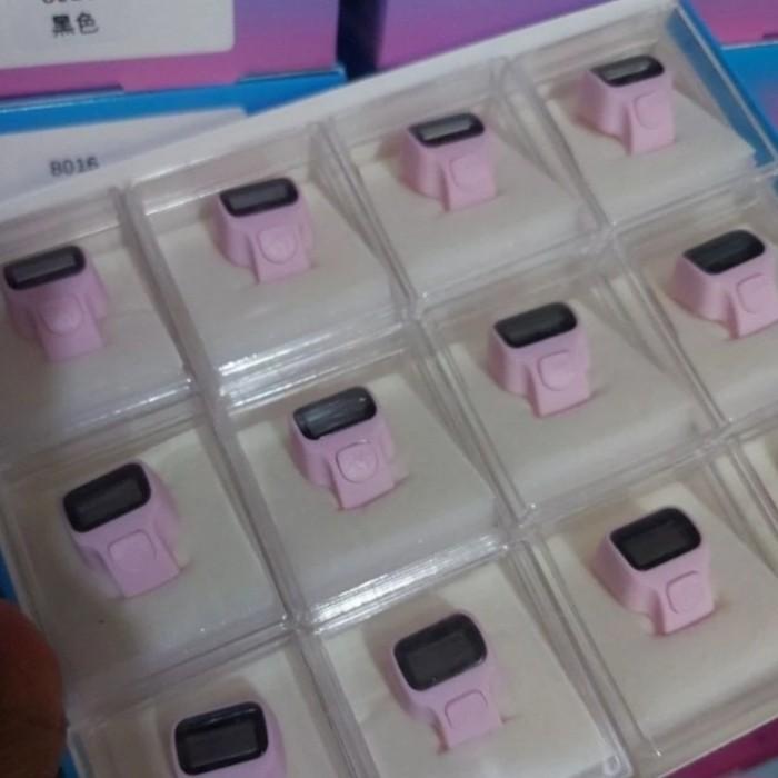 Gambar Tasbih Digital Mini Led+ Screen Model Cincin Jari Anti Slip Alat Bantu Hitung Zikir Praktis & Efisien Cukup Ditekan Dengan Display Kemasan Kotak Mika Dan Include Baterai Gratis Murah Berkualitas Premium Untuk Dzikir Pria Wanita Tally Counter Ikat Alarm - Soft Pink dari SaQuelle undefined Tokopedia