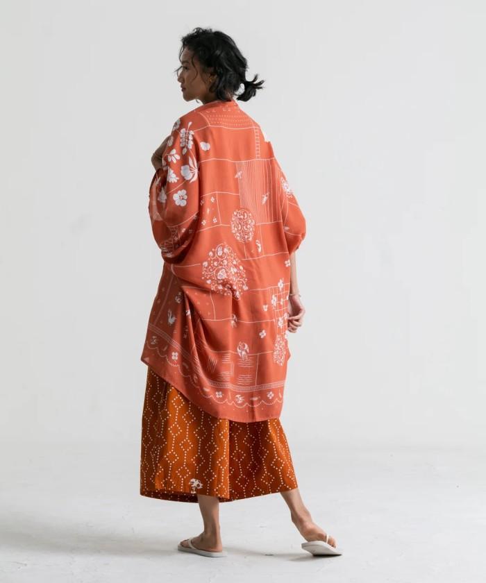 Gambar Original Scarf Outer Tambal Tencel Salmon Sejauh Mata Memandang - Terracotta (+) dari Motif Nusantara99 undefined Tokopedia