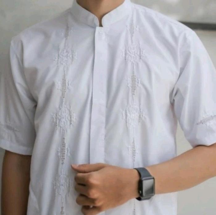Gambar SALE TERMURAH BAJU KOKO KERANCANG PADANG MOTIF SULAMAN KHAS BUKITTINGGI KATUN PUTIH LENGAN PENDEK DAN PANJANG MUSLIM DEWASA READYY - Pendek, M dari TokoFASTZX44 undefined Tokopedia