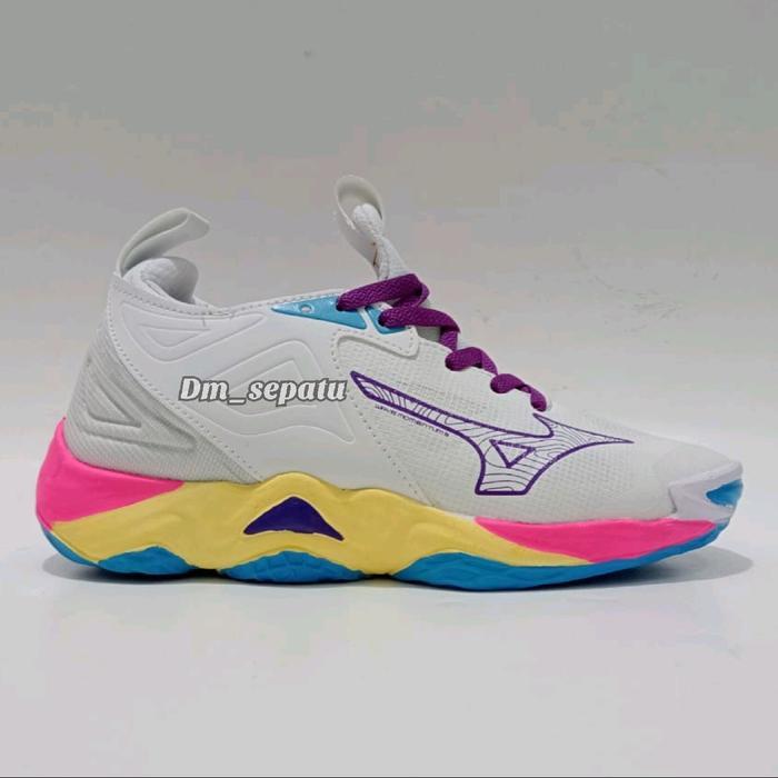 Gambar SEPATU VOLI MOMENTUM 3 LOW MURAH SEPATU OLAHRAGA LOKAL PRIA WANITA SEPATU BADMINTON TERBARU - peddlepop, 36 dari Playsport Store undefined Tokopedia