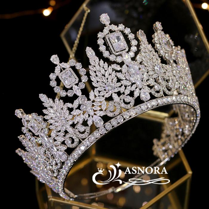Gambar luxury miss universe big crown wedding crystal crown bride headdress parade graduation crown cz tiara jewelry does not discolor dari coyakc undefined Tokopedia