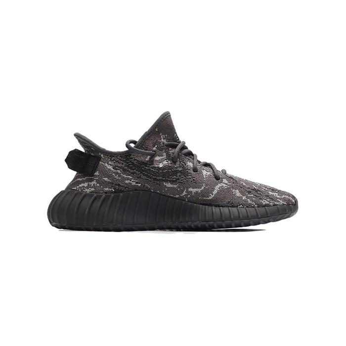 Gambar Sepatu Yeezy 350 Boost V2 MX Dark Salt Black Sneakers Authentic - 43.5 dari Gudang Bubu undefined Tokopedia
