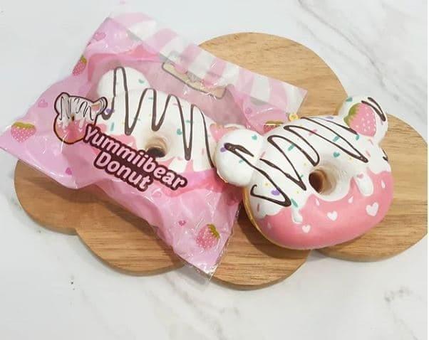 Gambar BARANG TERLARIS squishy Yummiibear Scented Strawberry Donut Pink licensed dari rullstore36 undefined Tokopedia