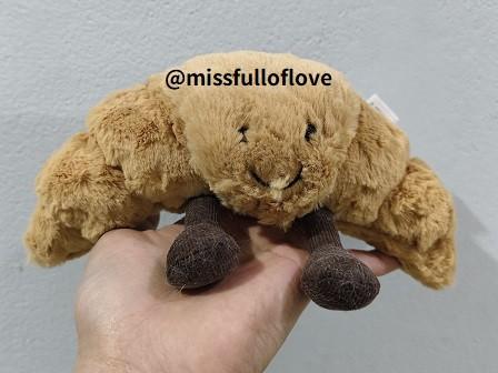 Gambar New Product - Boneka Jellycat Amuseables Croissant Plush Original New Tsuki Suki - Small dari tsuki suki undefined Tokopedia