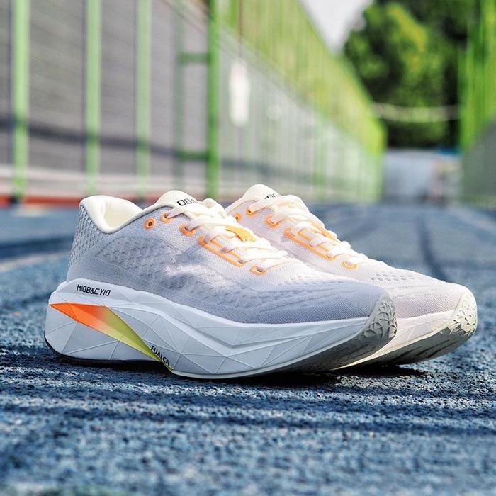 Jual New Luxury Brand Men Women Walking Jogging Shoes Carbon Plate