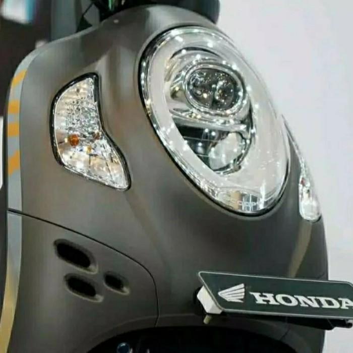 Gambar MIKA KACA LAMPU DEPAN SCOOPY ESP NEW K2F 2020 2021 2022 2023 PRESTIGE dari AMEL STORE 888 undefined Tokopedia