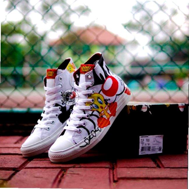 Jual Spare part kendaraan SEPATU CONVERSE ALL STAR HIGH LOONEY