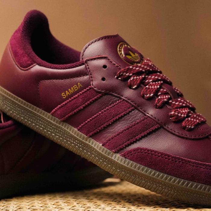 adidas gazelle silver green womens Adidas Originals Samba OG (Carbon/Better Scarlet/Gum) Men's Shoes IG61 –  Kick Theory main image 1
