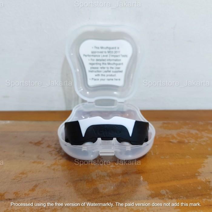 Gambar Sale VENUM MOUTHGUARD PREDATOR - Mouth guard Venum - Gumshield - Pelindung gigi TINJU MUAY THAI MMA UFC BOXING - putih biruTerlaris - hitam putih dari NAHJUImnkl1765 undefined Tokopedia