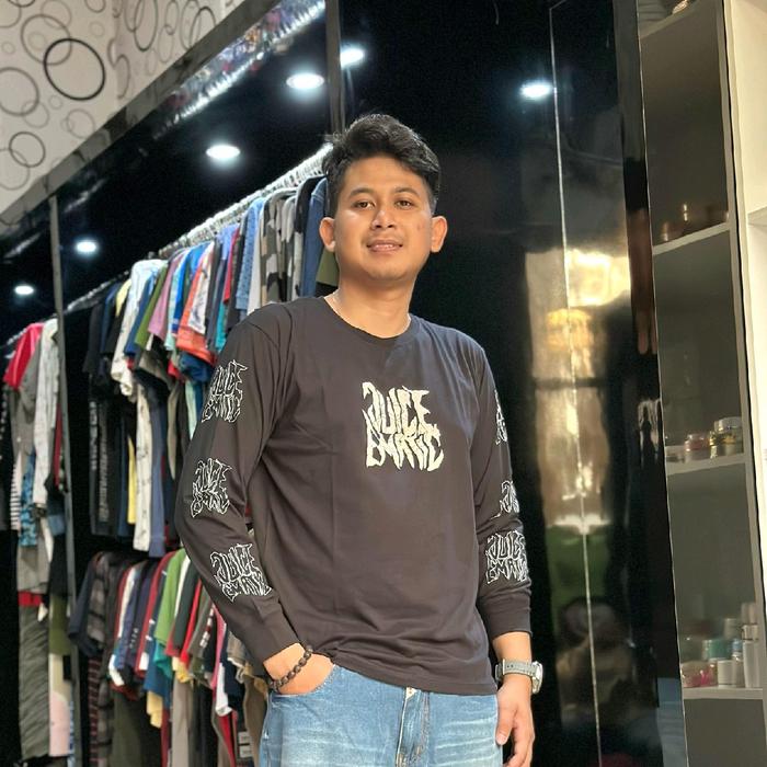 Gambar JE kaos pria lengan panjang original - M dari Viena surf undefined Tokopedia