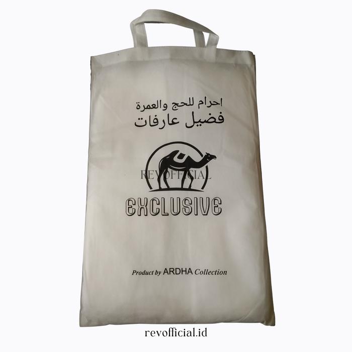 Gambar Kain Ihrom Umrah Pria Exclusive Pakaian Perlengkapan Haji dan Umroh Lembut Putih Muslim Safety Rompi - Ardha Exclusive dari Rev muslim store undefined Tokopedia