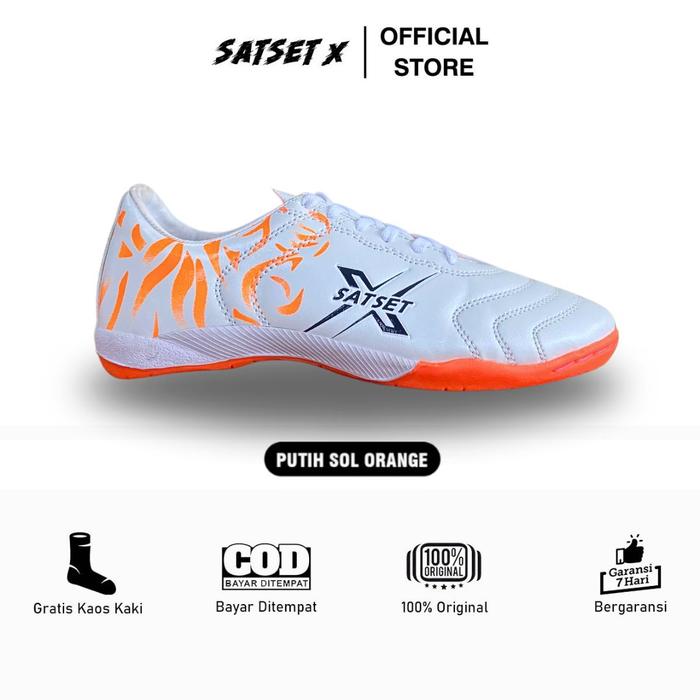 Gambar Sepatu Futsal Anak SATSET X Leopard Speed Original Terbaru - PUTIH ORANGE, 33 dari satsetxofficial undefined Tokopedia