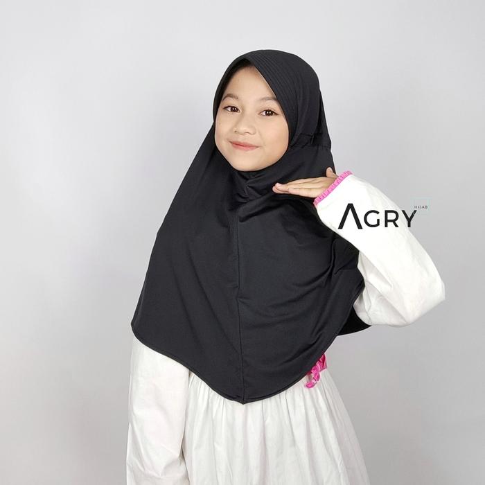 Gambar ᴀɢʀʏ Hijab Instan Serut Anak Jersey || Nakami Sekolah Simple Muslim Bergo Kerudung Nyaman - BLACK, MEDIUM dari Agry Hijab undefined Tokopedia
