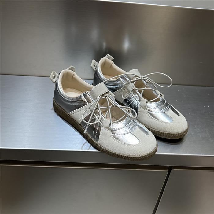 Gambar Sepatu Kasual Latihan Moral Datar Balet untuk Wanita 2025 Sepatu Mary Jane Ringan Sol Tebal Super Lembut Versi Korea Bertali Baru Shoes - Perak
, 35 dari CIPUTIH undefined Tokopedia