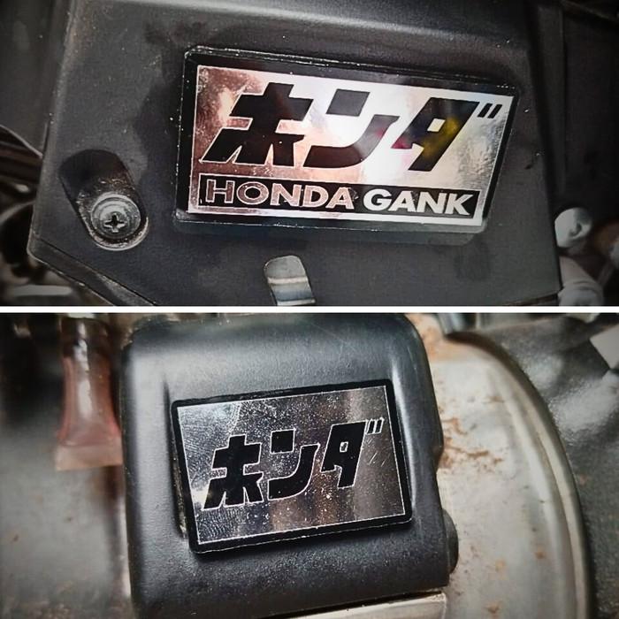 Emblem Akrilik Hugger Airblade