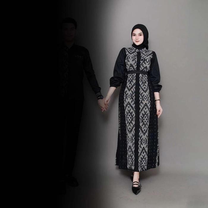 Gambar Yasmine.clo - SELVIA Set Couple Sarimbit Baju Tenun black Kondangan Keluarga batik pasangan Gamis Setelan Seragam Wanita Muslim tali pinggang xxl set pakaian couple remaja xl Dress Lebaran kain burgundy batik couple keluarga batik warna burgundy ayah dan - DRESS DEWASA, S dari Yasmine.Clo undefined Tokopedia