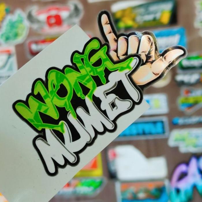 Gambar stiker motor / wong mumet dari Qy Store23 undefined Tokopedia