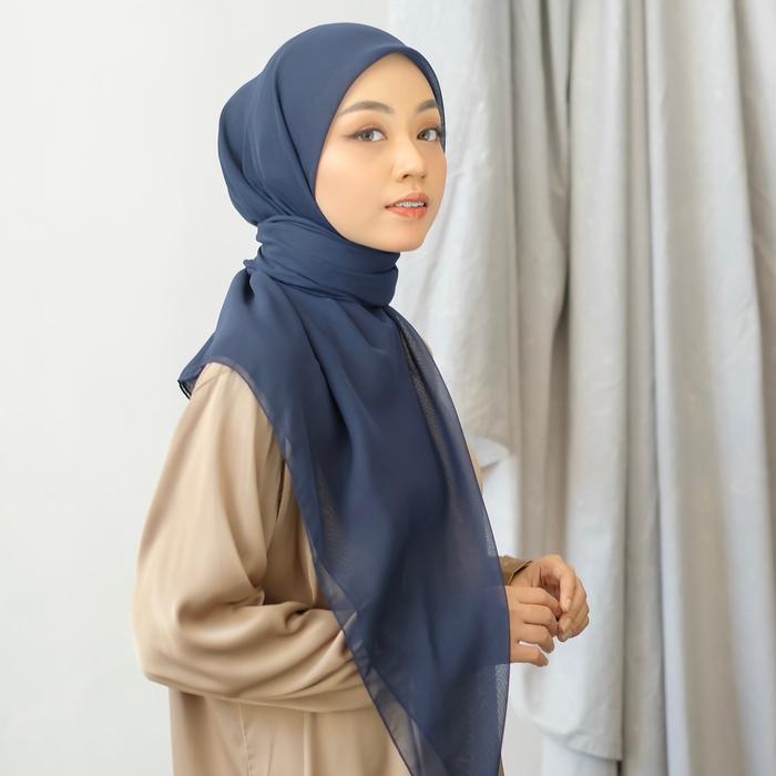 Gambar Meira Paris Scarf (Hijab square paris japan) - Dark Navy dari Miracholecct undefined Tokopedia