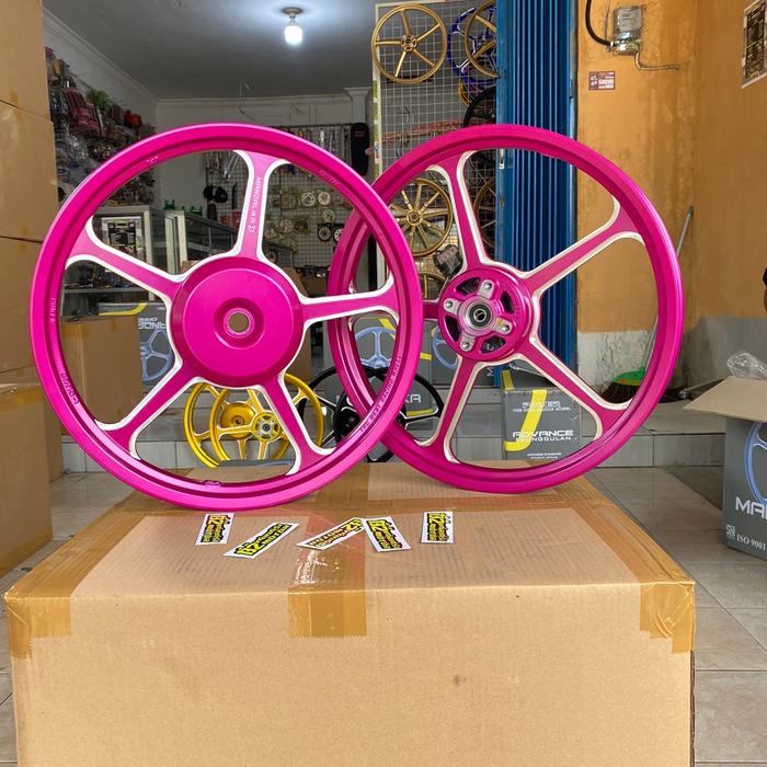 Gambar VELG VARIO125 VARIO 150 MANDALIKA VELG RING17 MANDALIKA VARIO - PINK dari B2 VARIASI MOTOR JOMBANG undefined Tokopedia