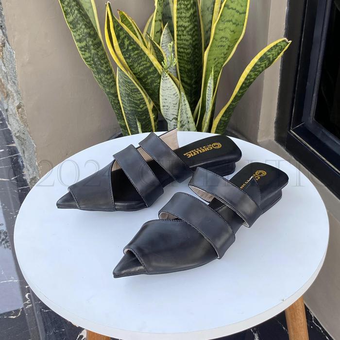 Gambar CHELLTIC - Sandal Wanita Mules Hak Tahu 2CM Terbaru Sepatu Heels Wanita Elegan Party Cewek Korea  Sendal Flat SlipOn Kekinian Hils Pesta Princes Weeding Shoes Selop Wisuda Terlaris COD - Hitam, 37 dari Chelltic undefined Tokopedia